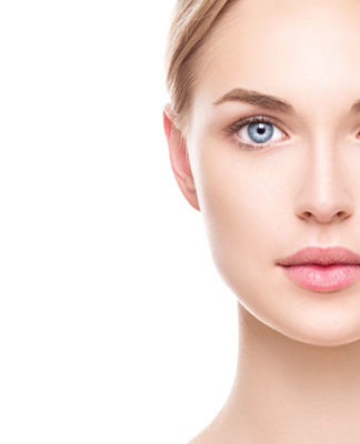 Subtelny blask, rozświetlenie i wyszczuplenie twarzy? Tylko z różem Maybelline!