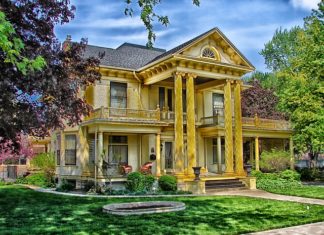 Zalety domów z drewna