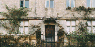 Czy warto zainstalować przesuwne drzwi tarasowe