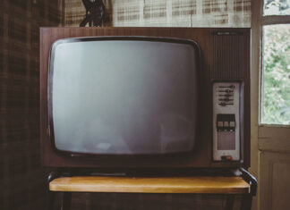 Jak podpiąć zestaw satelitarny do telewizora? Niezbędne kable i przewody zestaw satelitarny do telewizora