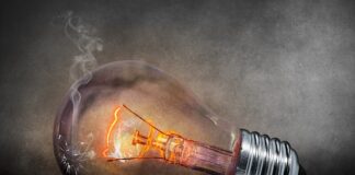 Czy dym przechodzi przez ściany?