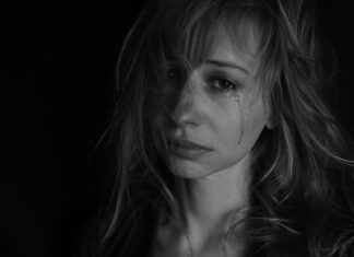 Dlaczego tak bardzo boli rozstanie?