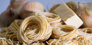 Jakie gniazda pod telewizor?