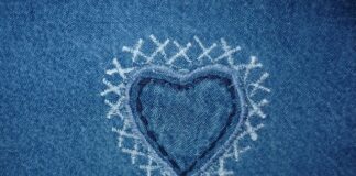 Z czego meble do garderoby?