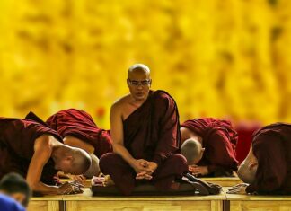 Jak objawia się brak szacunku?