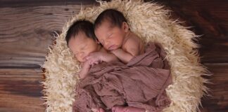 Gdzie dotykać chłopaka podczas przytulania?