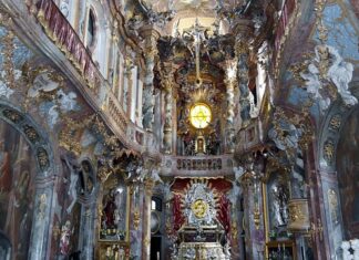 Co się mówi przed ołtarzem?